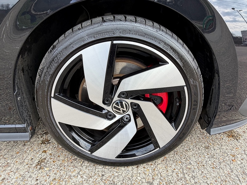 Volkswagen Golf 2.0 TSI GTI Hatchback 5dr Petrol DSG Euro 6 (s/s) (245 ps) - U10003886