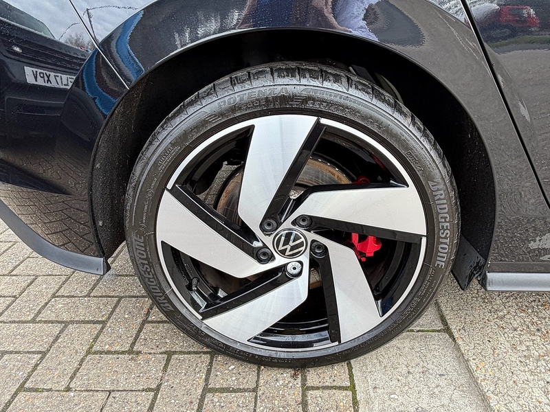 Volkswagen Golf 2.0 TSI GTI Hatchback 5dr Petrol DSG Euro 6 (s/s) (245 ps) - U10003886