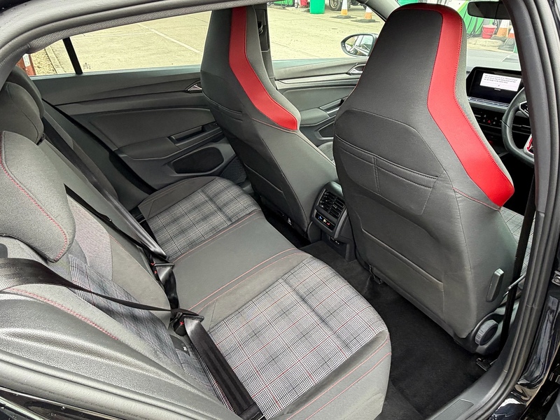 Volkswagen Golf 2.0 TSI GTI Hatchback 5dr Petrol DSG Euro 6 (s/s) (245 ps) - U10003886