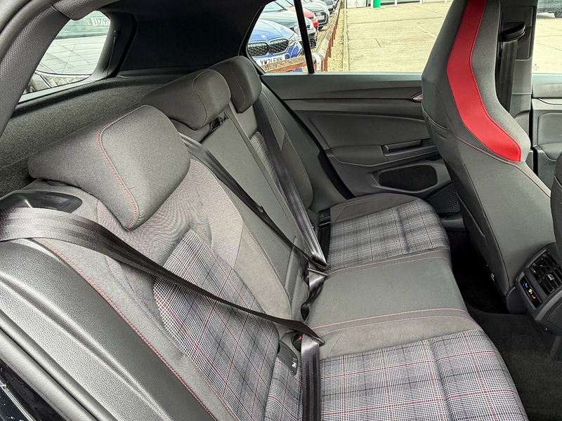 Volkswagen Golf 2.0 TSI GTI Hatchback 5dr Petrol DSG Euro 6 (s/s) (245 ps) - U10003886