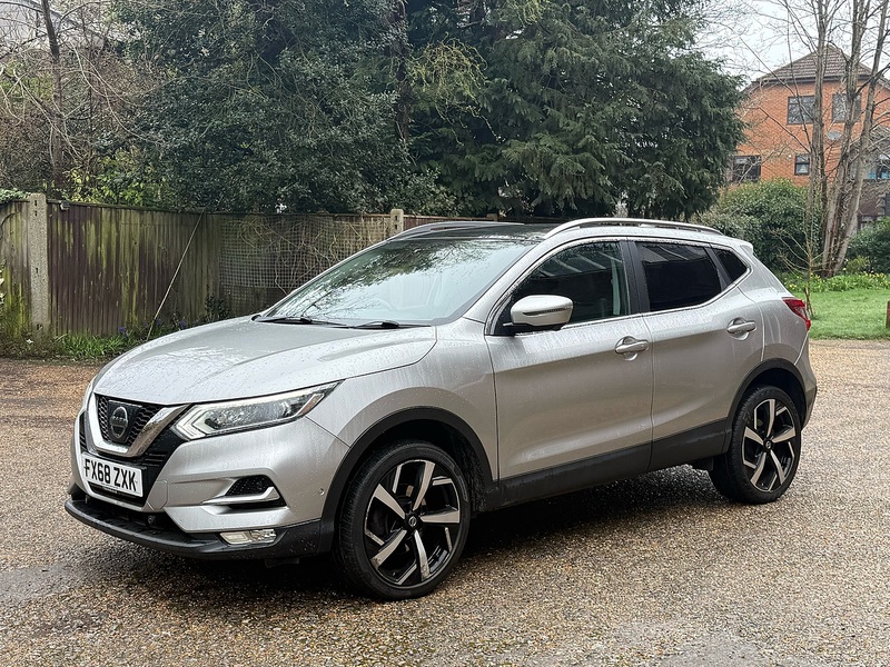 Nissan Qashqai 1.2 DIG-T Tekna SUV 5dr Petrol Manual Euro 6 (s/s) (115 ps) - U10003887