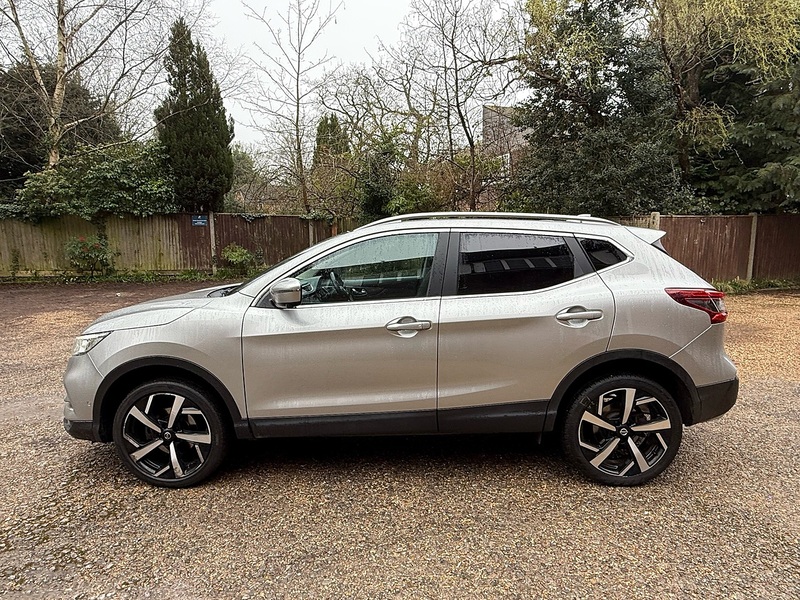 Nissan Qashqai 1.2 DIG-T Tekna SUV 5dr Petrol Manual Euro 6 (s/s) (115 ps) - U10003887