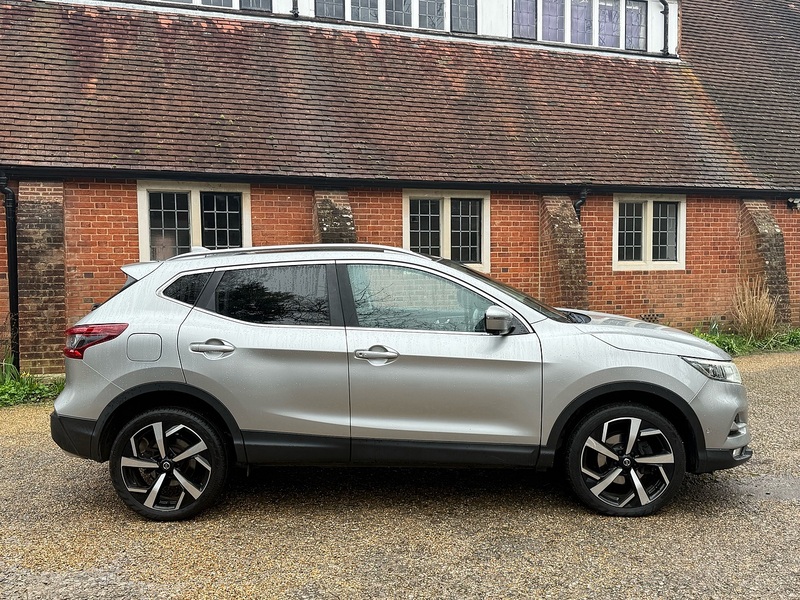 Nissan Qashqai 1.2 DIG-T Tekna SUV 5dr Petrol Manual Euro 6 (s/s) (115 ps) - U10003887