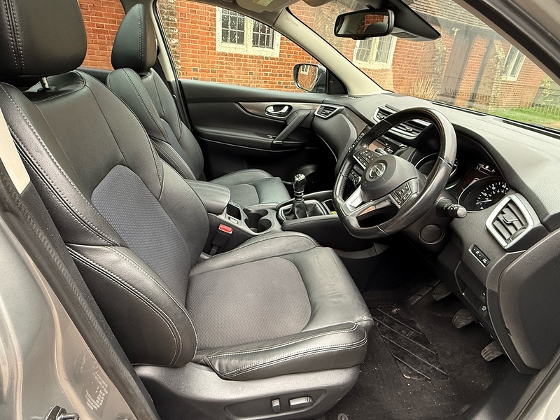 Nissan Qashqai 1.2 DIG-T Tekna SUV 5dr Petrol Manual Euro 6 (s/s) (115 ps) - U10003887