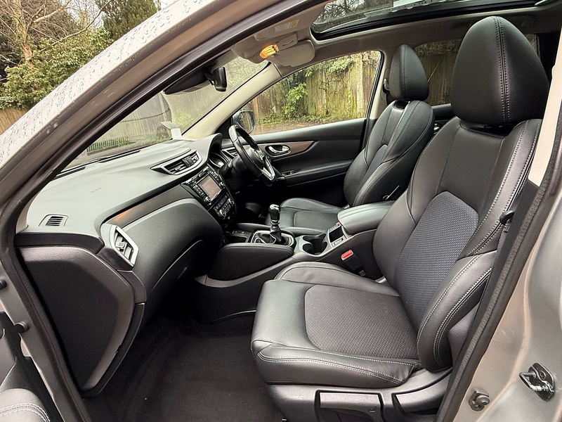 Nissan Qashqai 1.2 DIG-T Tekna SUV 5dr Petrol Manual Euro 6 (s/s) (115 ps) - U10003887