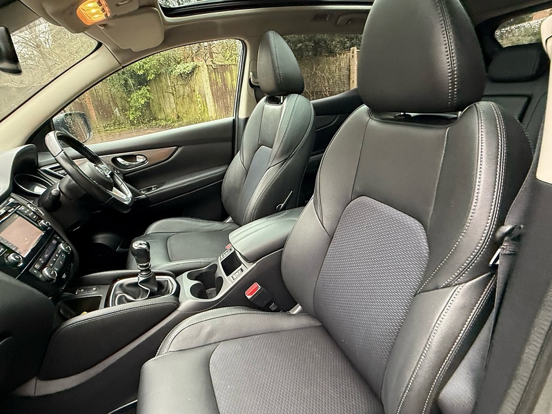 Nissan Qashqai 1.2 DIG-T Tekna SUV 5dr Petrol Manual Euro 6 (s/s) (115 ps) - U10003887