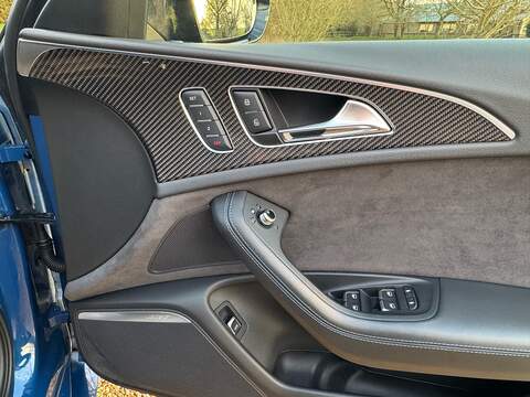 Audi RS6 Avant 4.0 TFSI V8 Performance Estate 5dr Petrol Tiptronic quattro Euro 6 (s/s) (605 ps) - U10003888