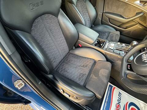 Audi RS6 Avant 4.0 TFSI V8 Performance Estate 5dr Petrol Tiptronic quattro Euro 6 (s/s) (605 ps) - U10003888