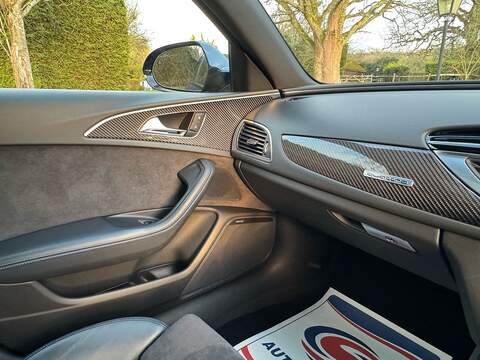 Audi RS6 Avant 4.0 TFSI V8 Performance Estate 5dr Petrol Tiptronic quattro Euro 6 (s/s) (605 ps) - U10003888