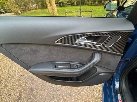 Audi RS6 Avant 4.0 TFSI V8 Performance Estate 5dr Petrol Tiptronic quattro Euro 6 (s/s) (605 ps) - U10003888