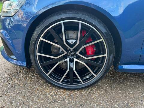 Audi RS6 Avant 4.0 TFSI V8 Performance Estate 5dr Petrol Tiptronic quattro Euro 6 (s/s) (605 ps) - U10003888