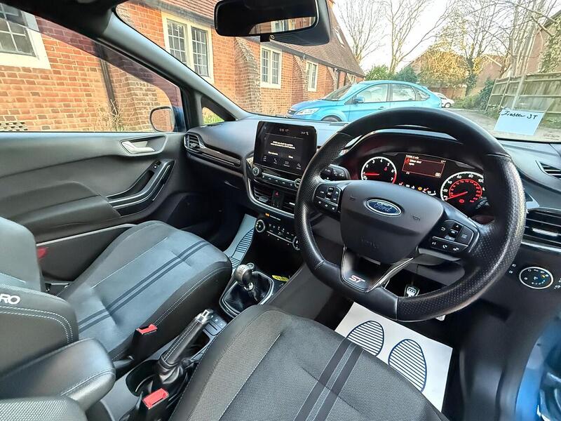 Ford Fiesta 1.5T EcoBoost ST-2 Hatchback 5dr Petrol Manual Euro 6 (200 ps) - U10003889