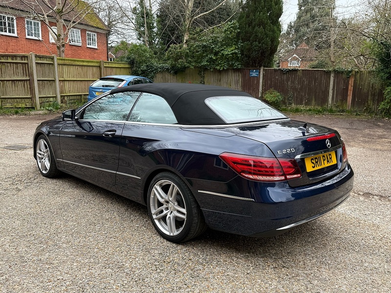 Mercedes-Benz E Class 2.1 E220 CDI SE Cabriolet 2dr Diesel G-Tronic+ Euro 5 (s/s) (170 ps) - U10003890