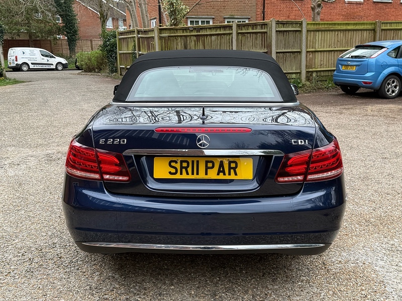 Mercedes-Benz E Class 2.1 E220 CDI SE Cabriolet 2dr Diesel G-Tronic+ Euro 5 (s/s) (170 ps) - U10003890