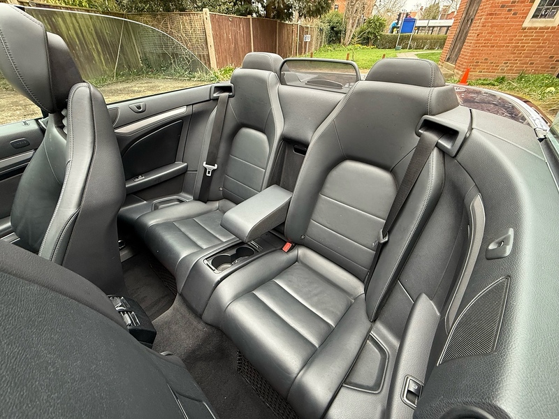 Mercedes-Benz E Class 2.1 E220 CDI SE Cabriolet 2dr Diesel G-Tronic+ Euro 5 (s/s) (170 ps) - U10003890