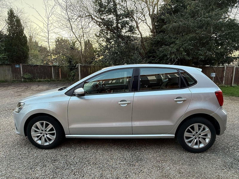 Volkswagen Polo 1.2 TSI BlueMotion Tech SE Hatchback 5dr Petrol Manual Euro 6 (s/s) (90 ps) - U10003895