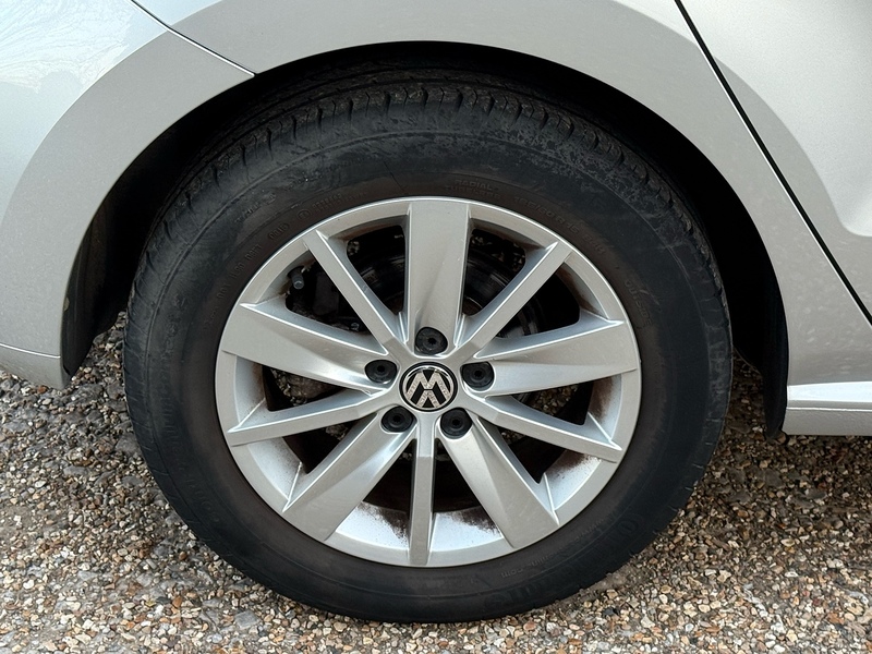 Volkswagen Polo 1.2 TSI BlueMotion Tech SE Hatchback 5dr Petrol Manual Euro 6 (s/s) (90 ps) - U10003895