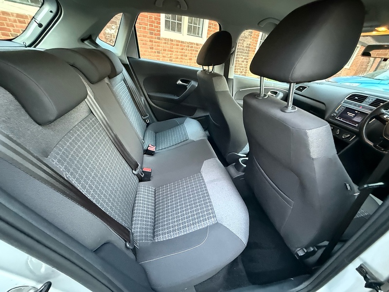 Volkswagen Polo 1.2 TSI BlueMotion Tech SE Hatchback 5dr Petrol Manual Euro 6 (s/s) (90 ps) - U10003895