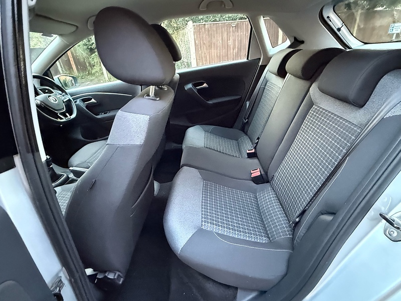 Volkswagen Polo 1.2 TSI BlueMotion Tech SE Hatchback 5dr Petrol Manual Euro 6 (s/s) (90 ps) - U10003895