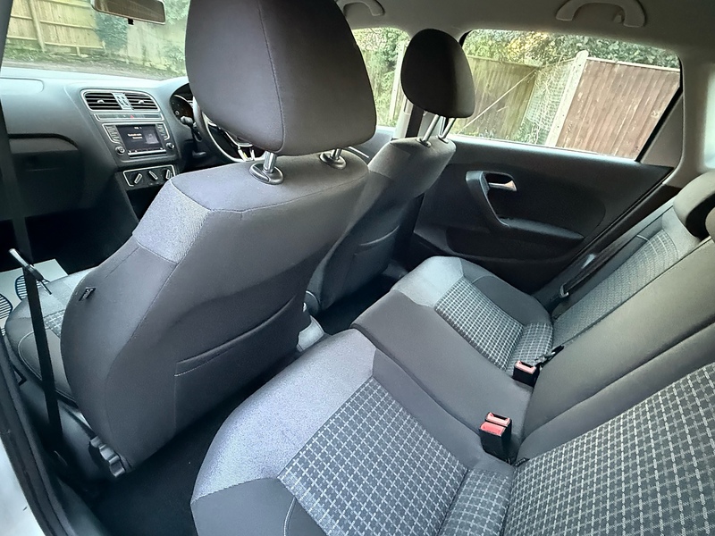 Volkswagen Polo 1.2 TSI BlueMotion Tech SE Hatchback 5dr Petrol Manual Euro 6 (s/s) (90 ps) - U10003895