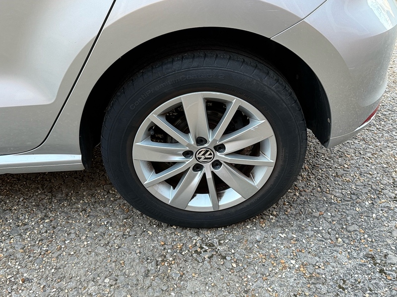 Volkswagen Polo 1.2 TSI BlueMotion Tech SE Hatchback 5dr Petrol Manual Euro 6 (s/s) (90 ps) - U10003895