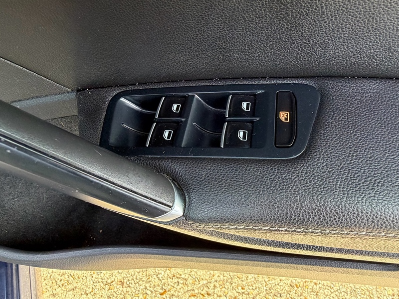 Volkswagen Golf 2.0 TSI BlueMotion Tech R Hatchback 5dr Petrol DSG 4Motion Euro 6 (s/s) (300 ps) - U10003897