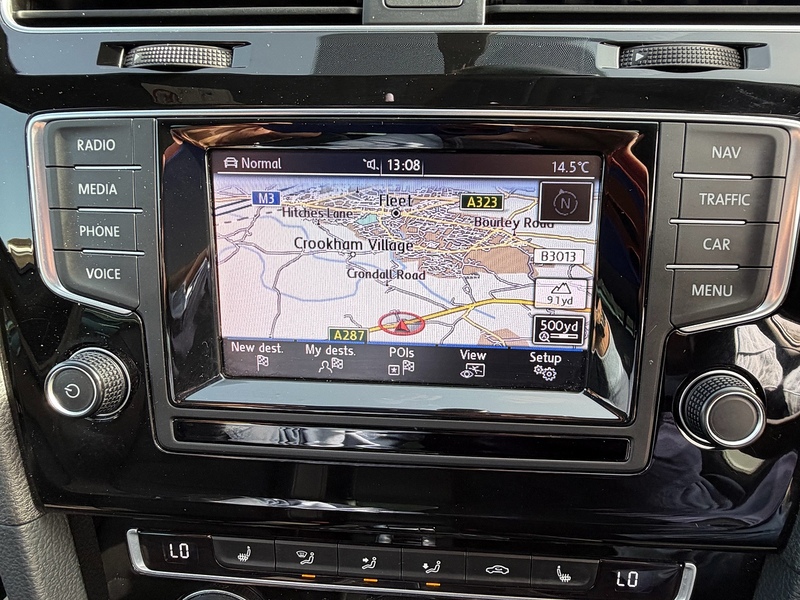 Volkswagen Golf 2.0 TSI BlueMotion Tech R Hatchback 5dr Petrol DSG 4Motion Euro 6 (s/s) (300 ps) - U10003897