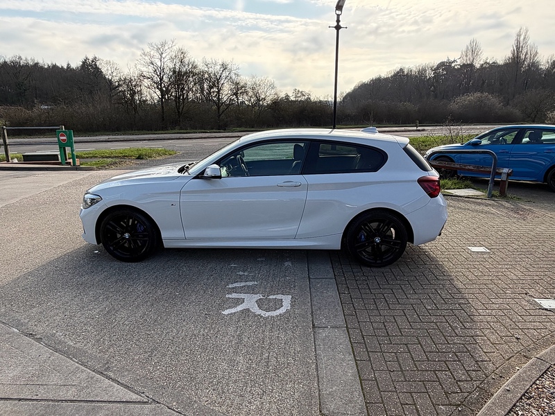 BMW 1 Series 1.5 118i M Sport Shadow Edition Hatchback 3dr Petrol Manual Euro 6 (s/s) (136 ps) - U10003898