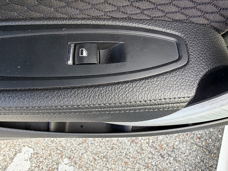 BMW 1 Series 1.5 118i M Sport Shadow Edition Hatchback 3dr Petrol Manual Euro 6 (s/s) (136 ps) - U10003898