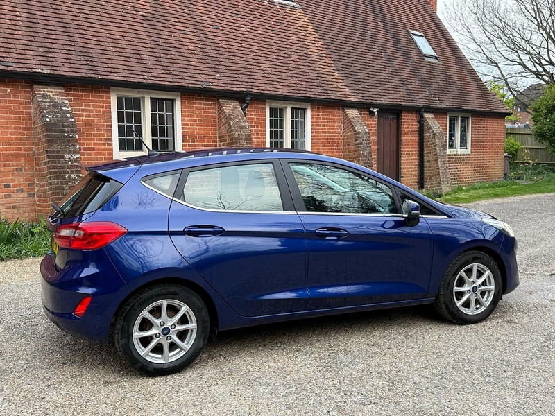 Ford Fiesta 1.1 Ti-VCT Zetec Hatchback 5dr Petrol Manual Euro 6 (s/s) (85 ps) - U10003900