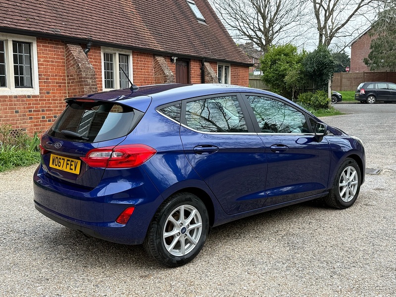 Ford Fiesta 1.1 Ti-VCT Zetec Hatchback 5dr Petrol Manual Euro 6 (s/s) (85 ps) - U10003900