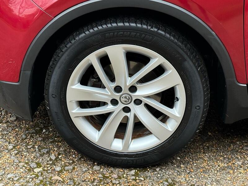 Vauxhall Mokka X 1.4i Turbo Design Nav SUV 5dr Petrol Auto Euro 6 (140 ps) - U10003901