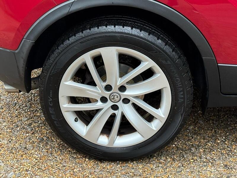 Vauxhall Mokka X 1.4i Turbo Design Nav SUV 5dr Petrol Auto Euro 6 (140 ps) - U10003901