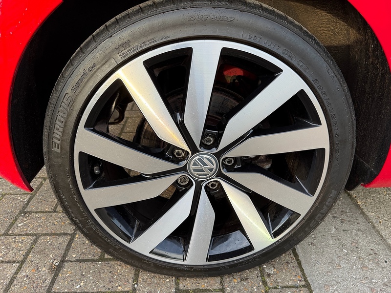 Volkswagen Golf Golf GT Edition Hatchback 1 Manual Petrol - U10003903