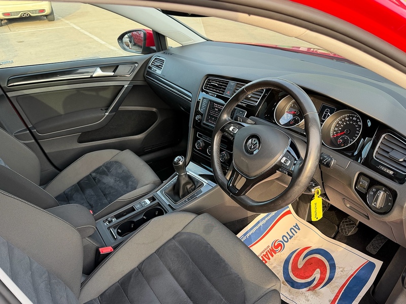 Volkswagen Golf Golf GT Edition Hatchback 1 Manual Petrol - U10003903