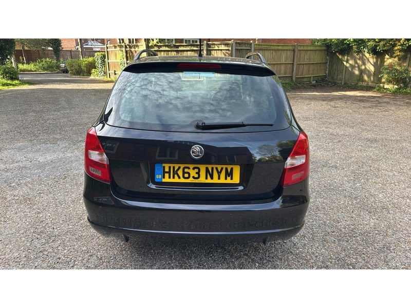 Skoda Fabia 1.6 TDI Monte Carlo Estate 5dr Diesel Manual Euro 5 (105 ps) - U10003904