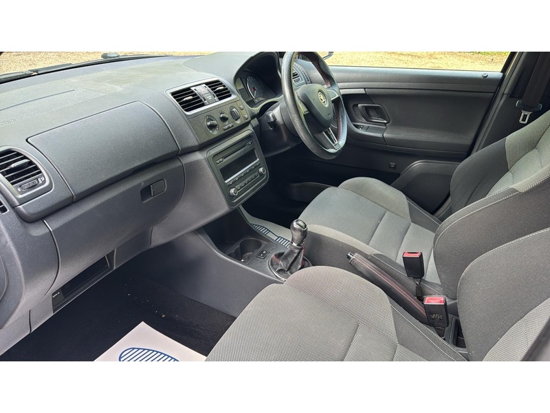 Skoda Fabia 1.6 TDI Monte Carlo Estate 5dr Diesel Manual Euro 5 (105 ps) - U10003904
