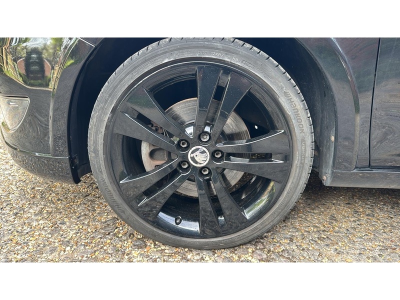 Skoda Fabia 1.6 TDI Monte Carlo Estate 5dr Diesel Manual Euro 5 (105 ps) - U10003904