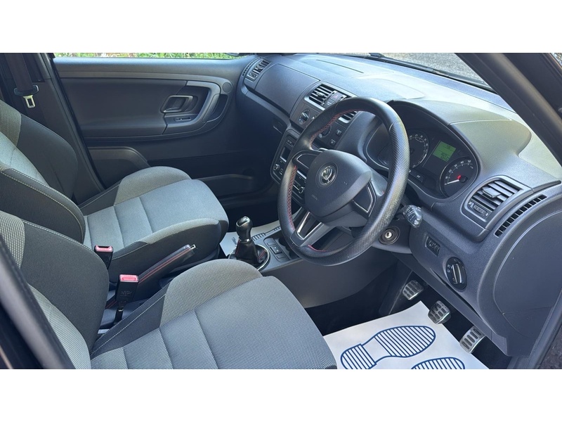 Skoda Fabia 1.6 TDI Monte Carlo Estate 5dr Diesel Manual Euro 5 (105 ps) - U10003904