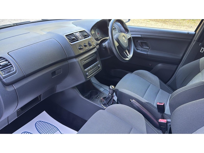 Skoda Fabia 1.6 TDI Monte Carlo Estate 5dr Diesel Manual Euro 5 (105 ps) - U10003904