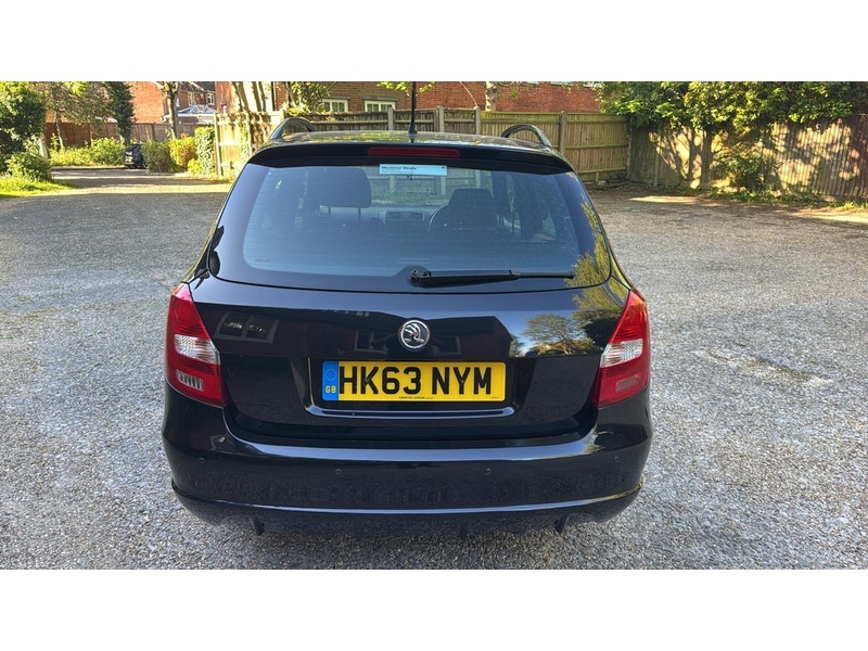 Skoda Fabia 1.6 TDI Monte Carlo Estate 5dr Diesel Manual Euro 5 (105 ps) - U10003904