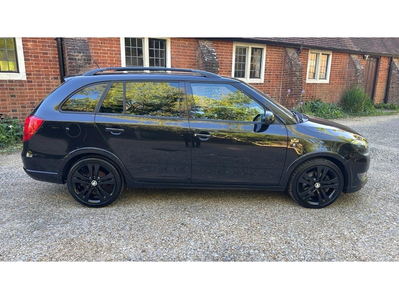 Skoda Fabia 1.6 TDI Monte Carlo Estate 5dr Diesel Manual Euro 5 (105 ps) - U10003904