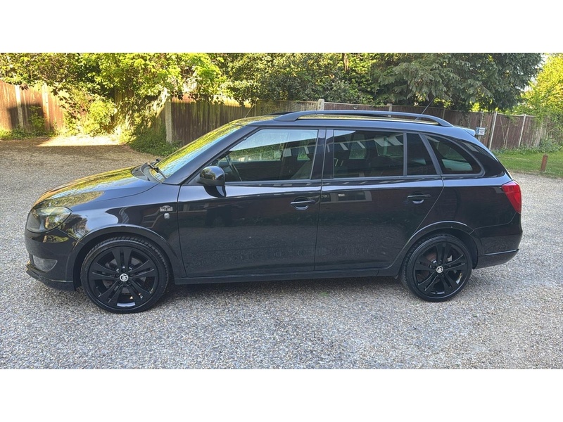 Skoda Fabia 1.6 TDI Monte Carlo Estate 5dr Diesel Manual Euro 5 (105 ps) - U10003904
