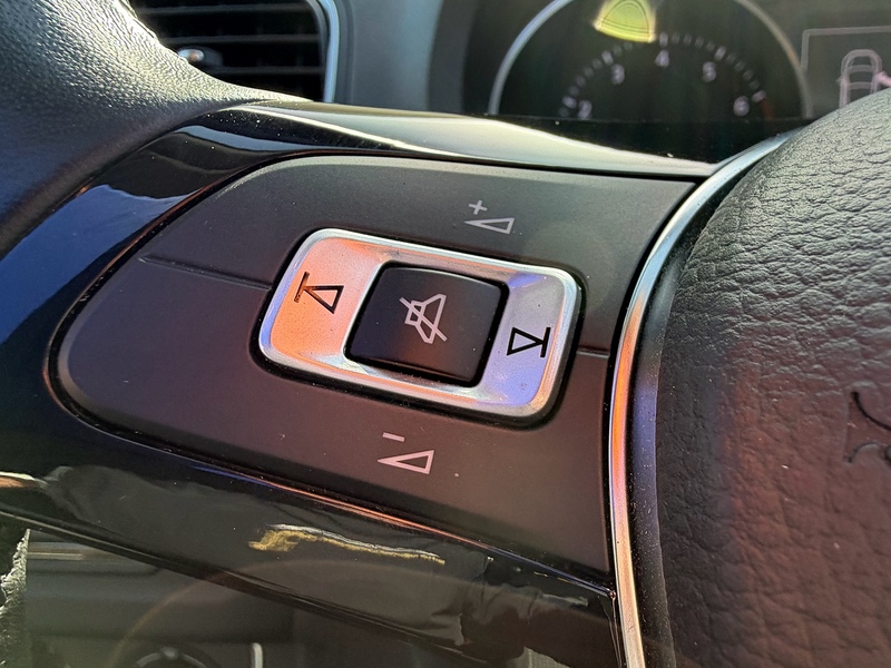 Volkswagen Polo 1.2 TSI BlueMotion Tech SE Hatchback 5dr Petrol Manual Euro 6 (s/s) (90 ps) - U10003907