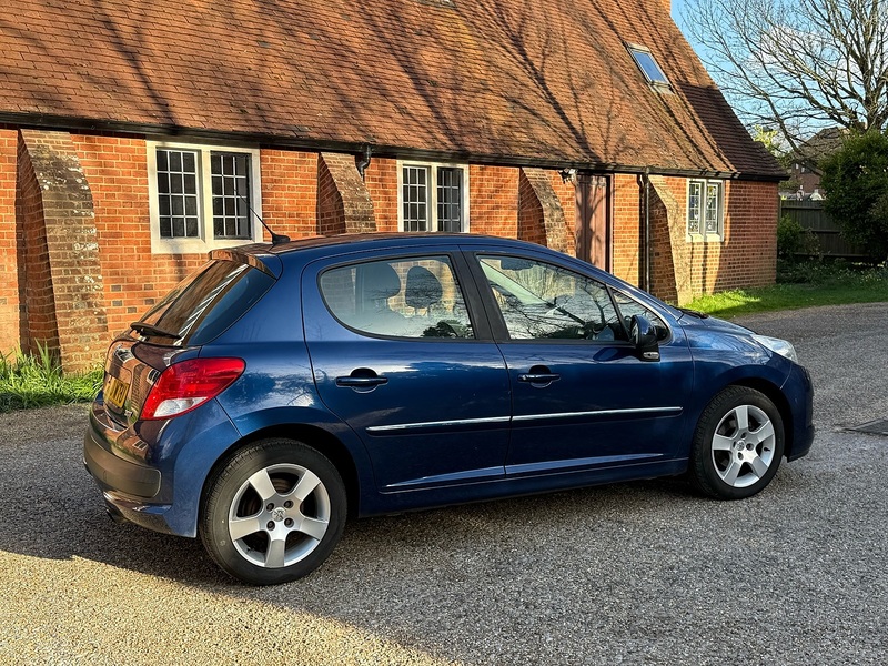 Peugeot 207 1.6 HDi Sport Hatchback 5dr Diesel Manual Euro 4 (90 ps) - U10003913