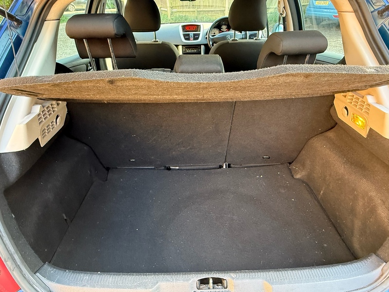 Peugeot 207 1.6 HDi Sport Hatchback 5dr Diesel Manual Euro 4 (90 ps) - U10003913