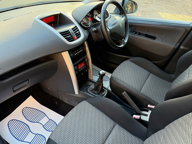 Peugeot 207 1.6 HDi Sport Hatchback 5dr Diesel Manual Euro 4 (90 ps) - U10003913