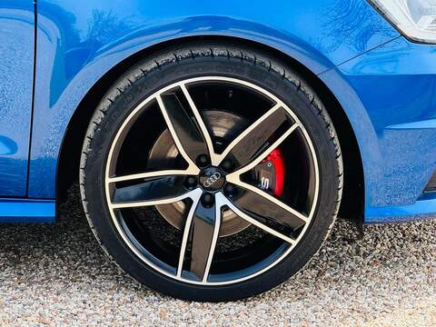 Audi S1 2.0 TFSI Competition Sportback quattro Euro 6 (s/s) 5dr - U10003917
