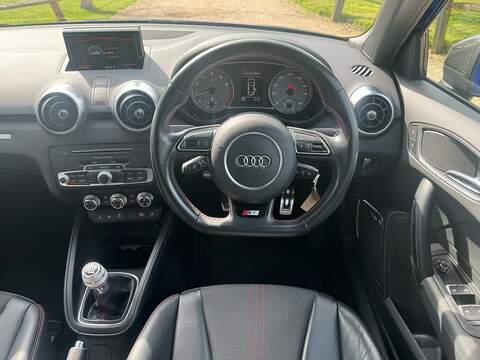 Audi S1 2.0 TFSI Competition Sportback quattro Euro 6 (s/s) 5dr - U10003917