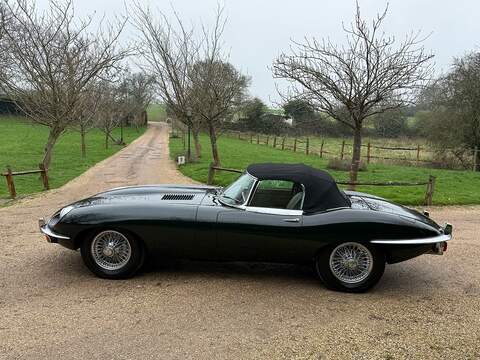 Jaguar E-Type E-Type  Convertible 0.0  Petrol - U10003927